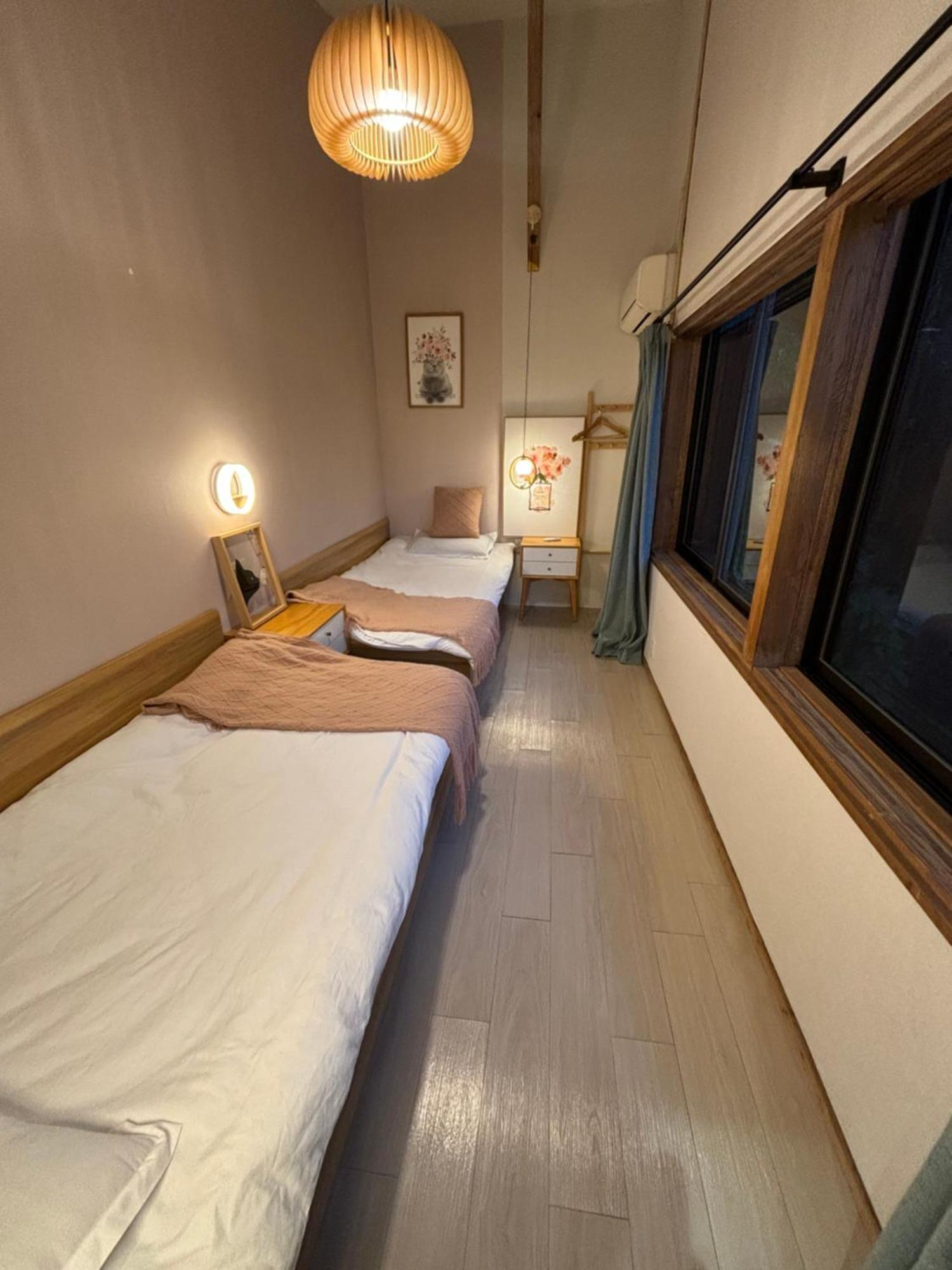 熱海伊豆の絶景リゾート初島を臨む 開放感溢れるモダンデザインの隠れ家 Apartment Atami (Shizuoka)